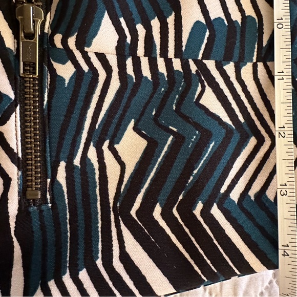 DONATED ❌Worthington, Two Way Zip Front Skirt - Picture 8 of 8